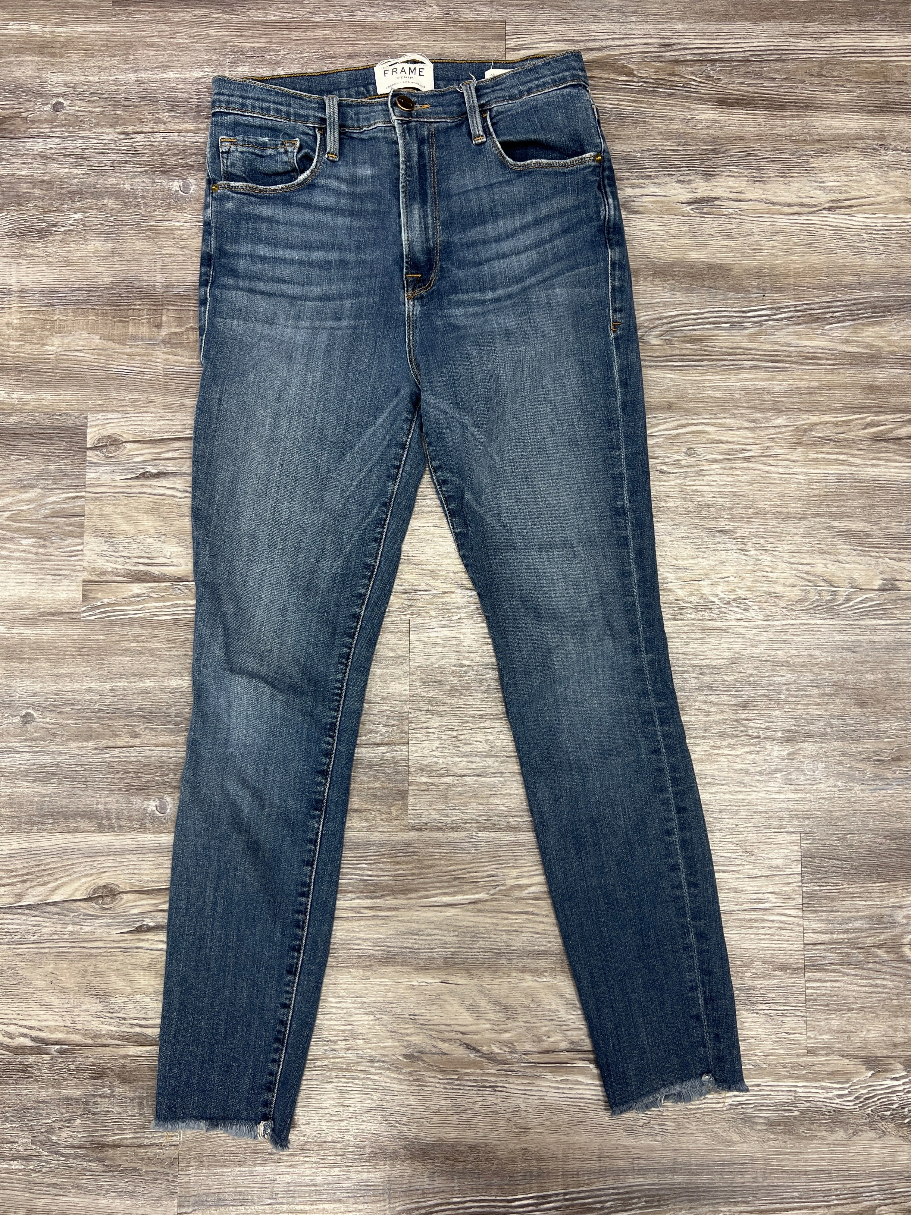 Faded Wash Weekend Getaway Outdoor Adventure Picnic Style Blue Denim Jeans Designer Frame, Size 2