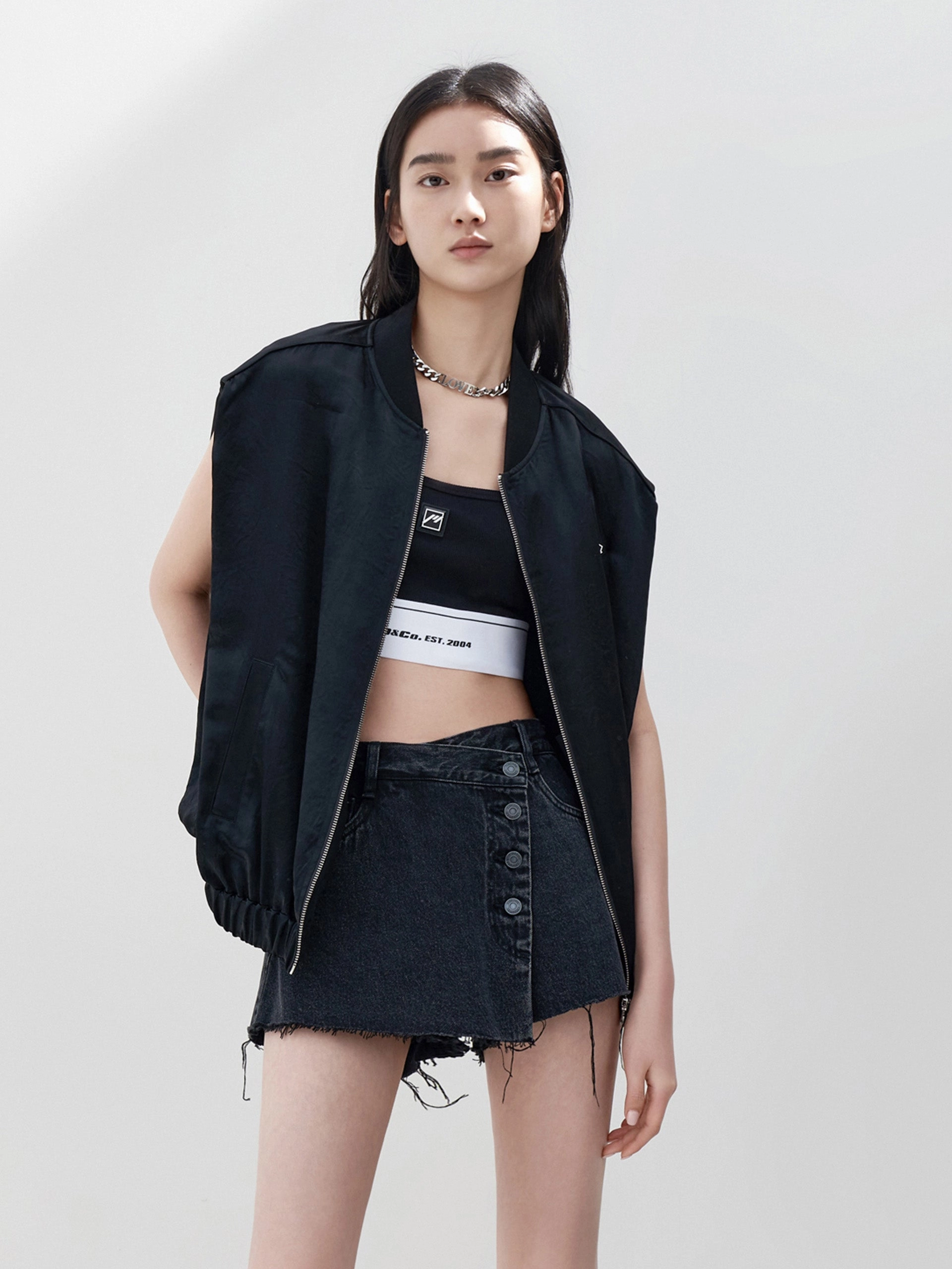 Seamless Technology Zip Up Structured Sleeveless Jacket