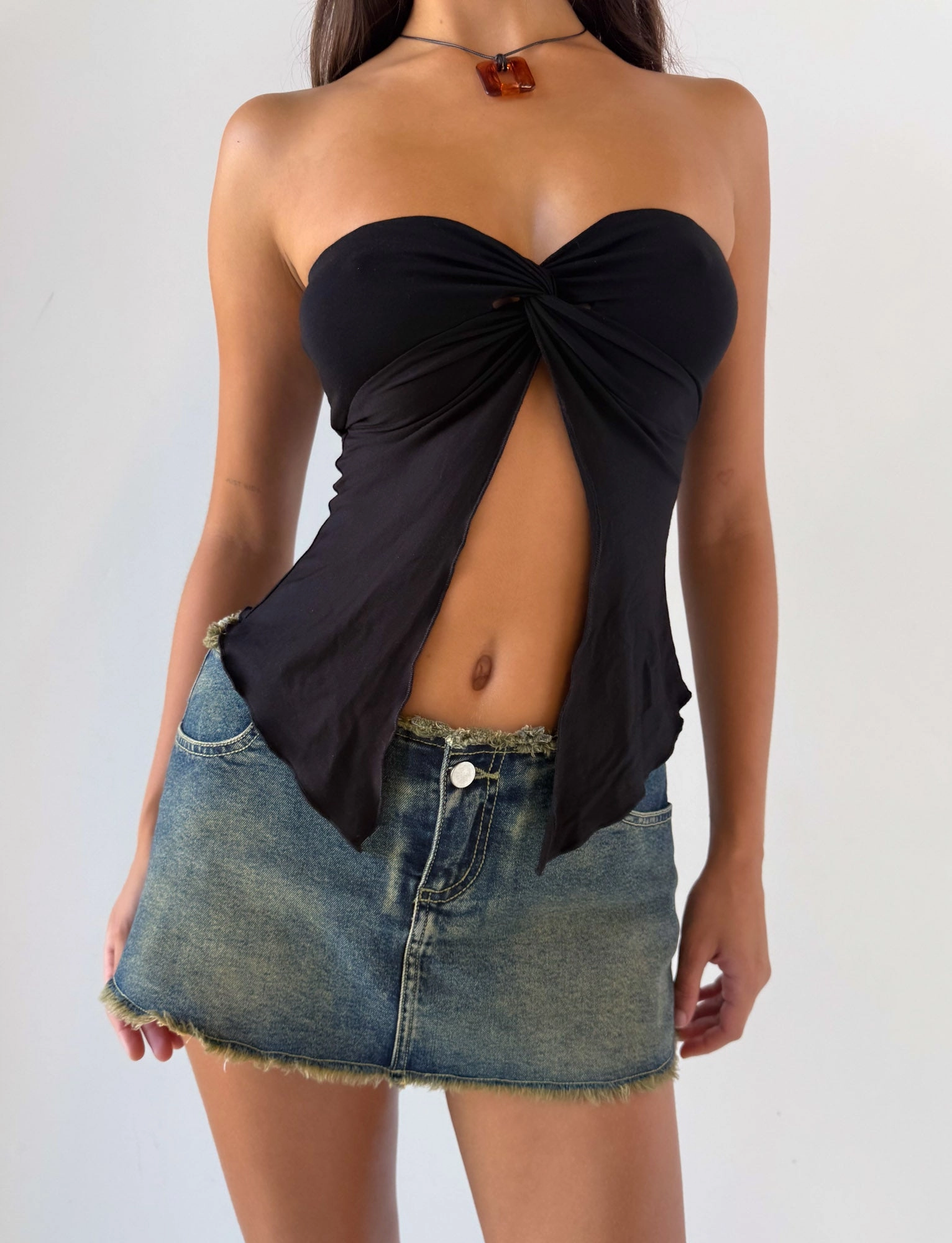 Mermaid-Hem CHARMAINE TOP - BLACK