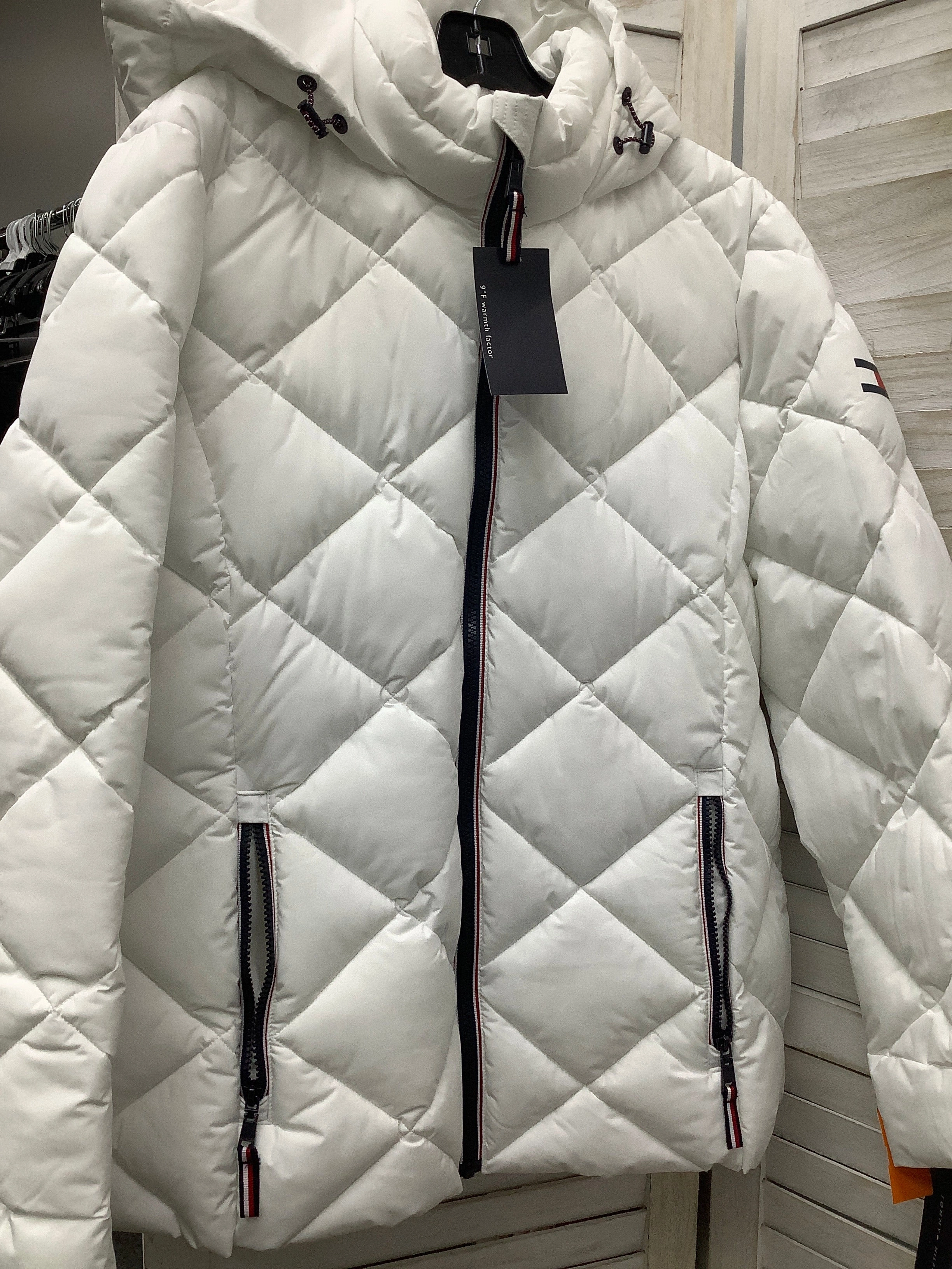 Coat Puffer & Quilted By Tommy Hilfiger In White, Size: Xxl Flexible Articulated Elbows