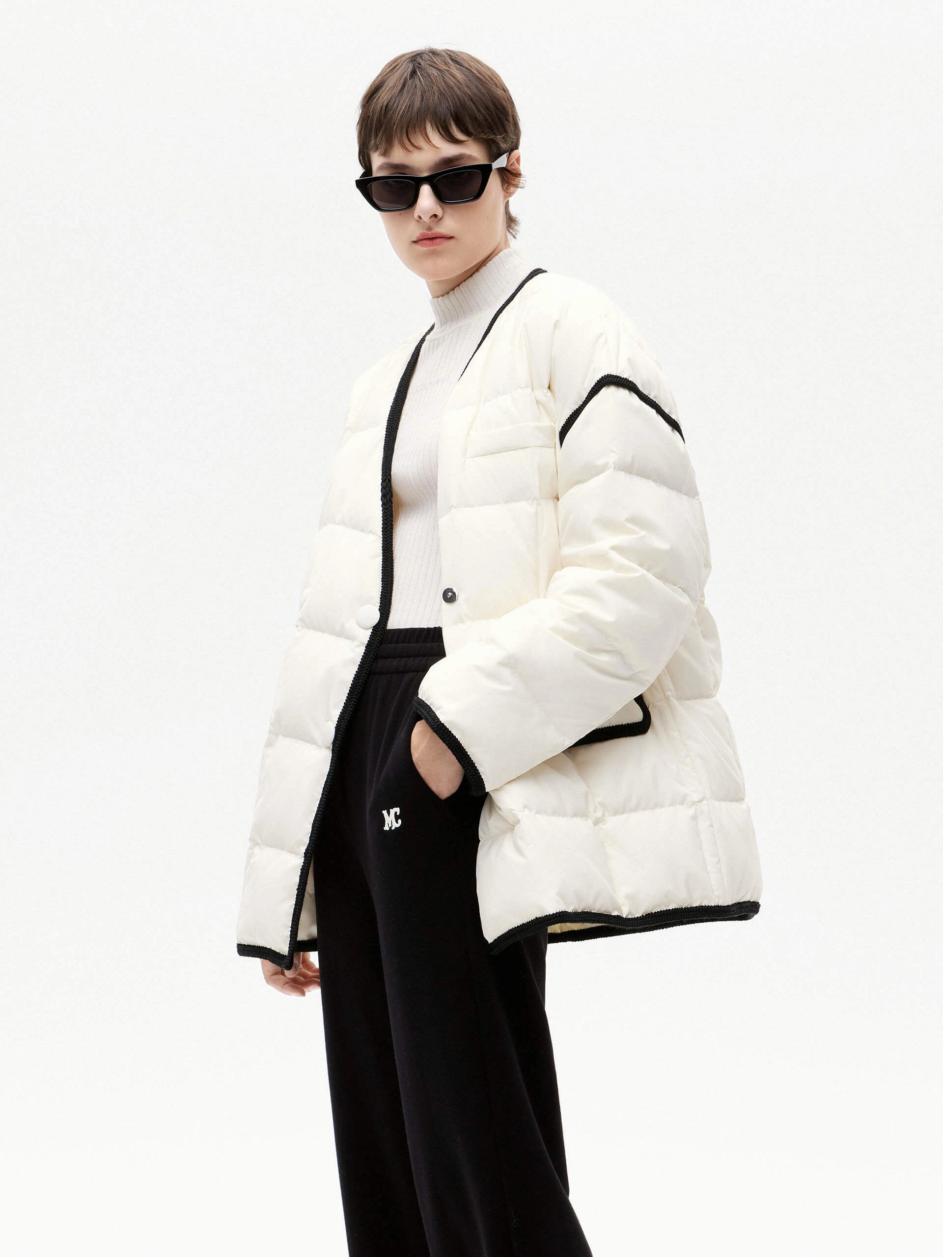 Contrast Trim Puffer Jacket Full Zip Closure
