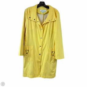 NonBulkyLayering Coat Raincoat By Clothes Mentor In Yellow, Size: L