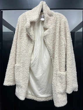 All Season Compatibility Reflective Safety Trim Cream Coat Faux Fur & Sherpa Hyfve, Size S