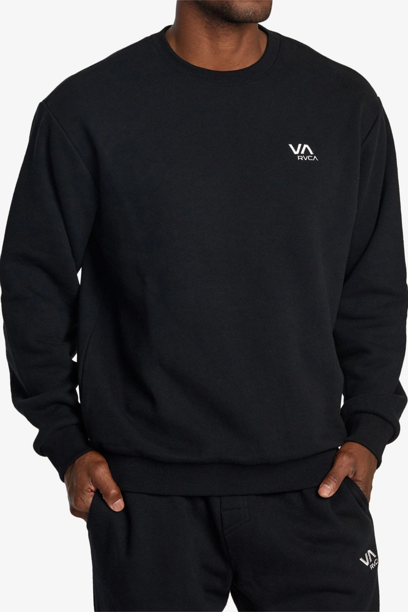 Ergonomic Armhole Cut VA Essential Crew Black