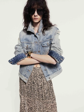 Destroyed Detail Cotton Jacket Windproof Construction Breathable Outer Shell