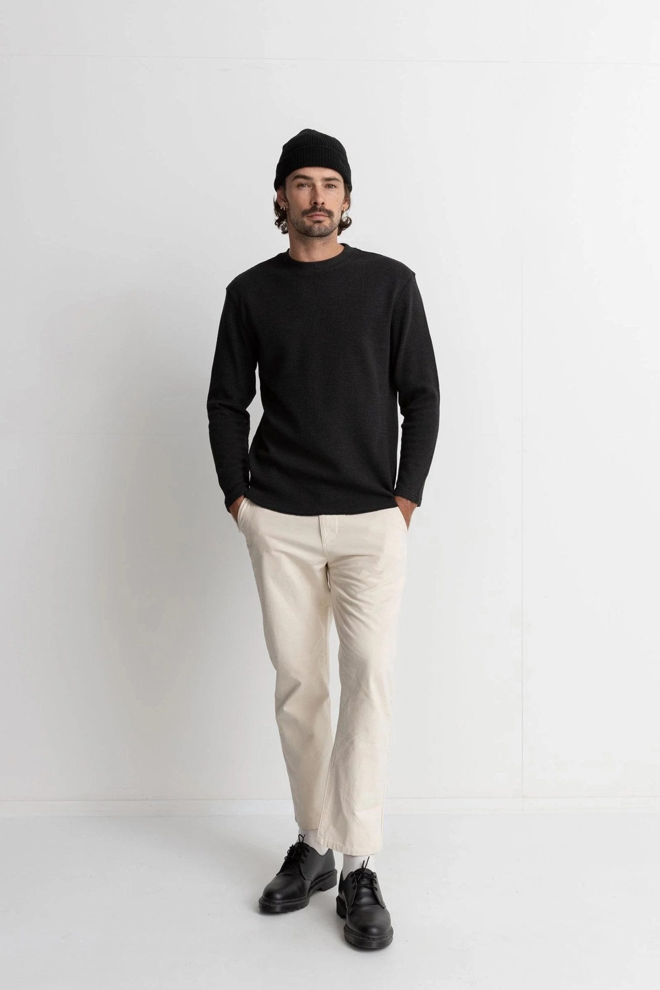 Velcro Fasten Classic Waffle Knit Vintage Black