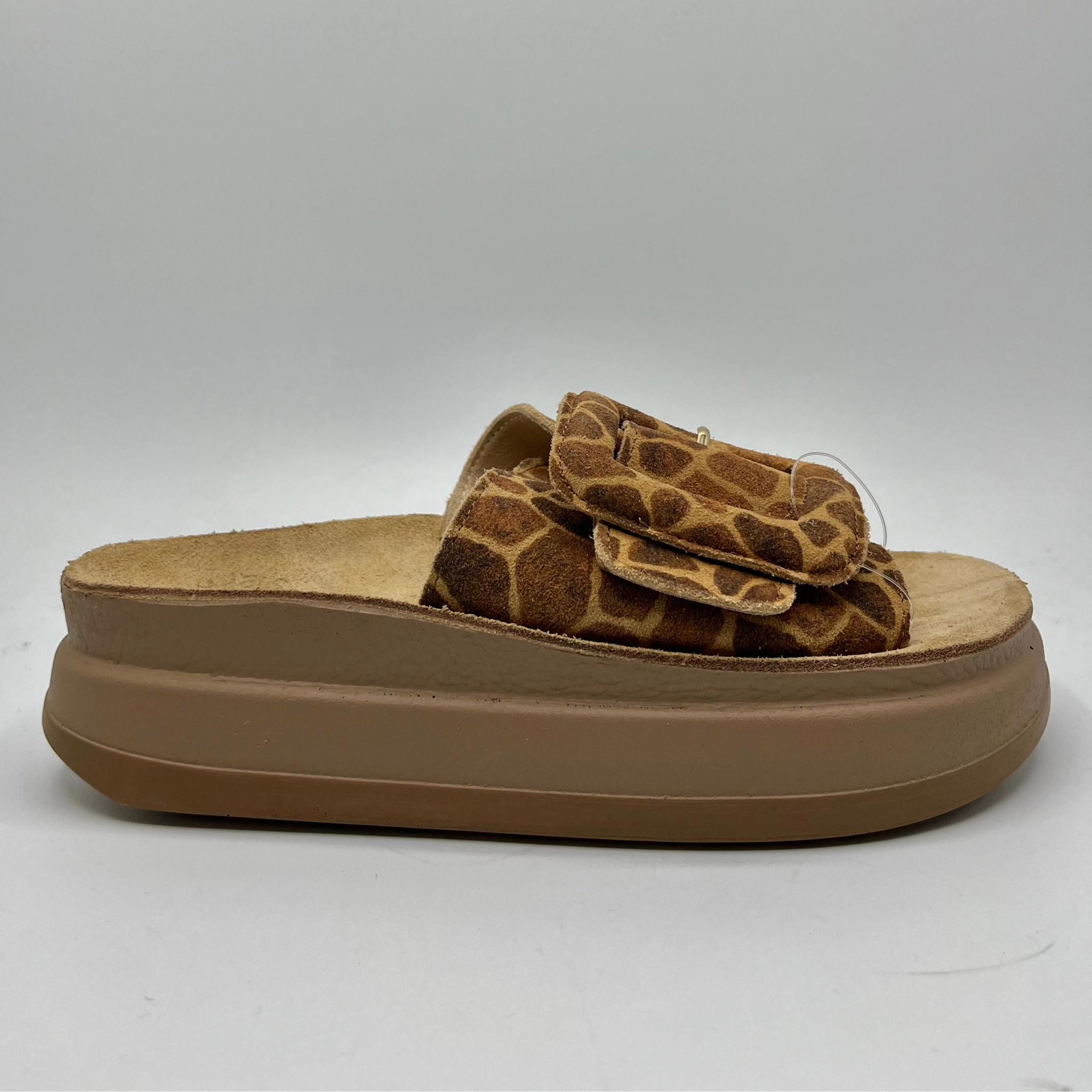 Fantasy Sandals Vasileias Breathable Flip-flops
