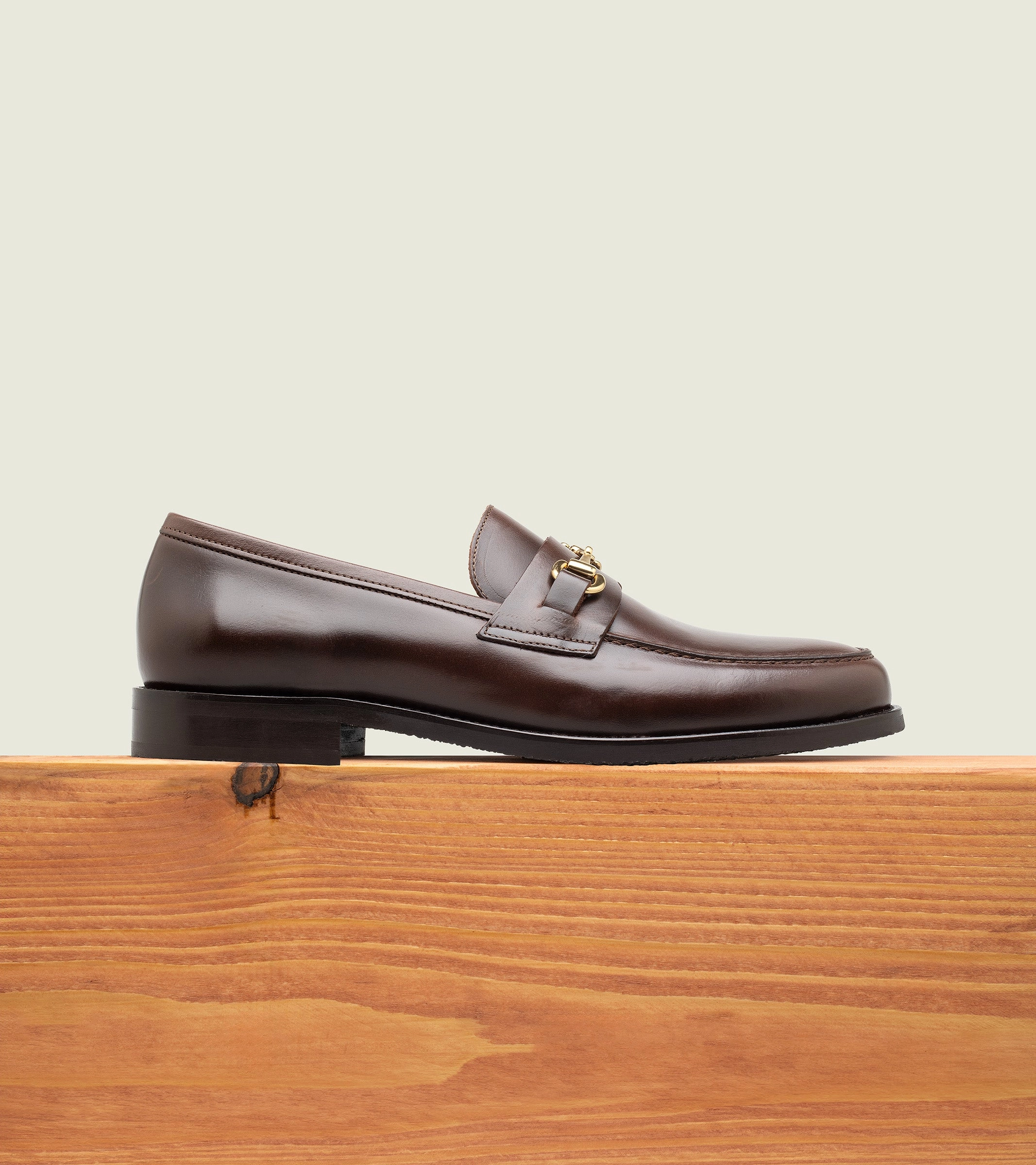 Relaxed Professional Breathable Leather Construction Carmelo