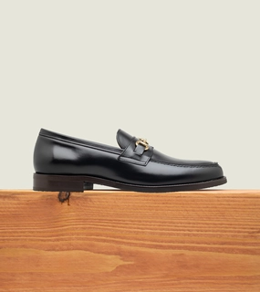 Chic Details Boardroom Style Carmelo