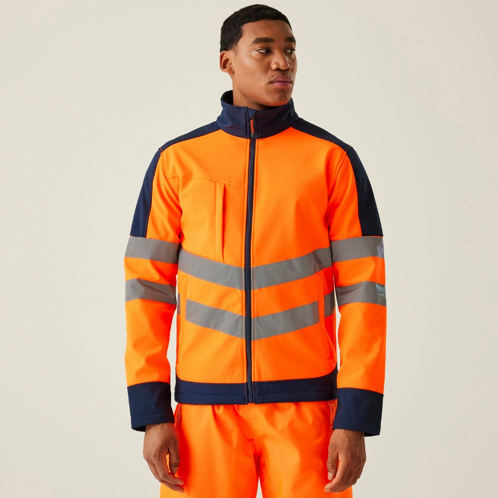 Regatta Professional Mens Hi-Vis Pro Softshell Jacket Travel Wardrobe Erasable Stains Treatment