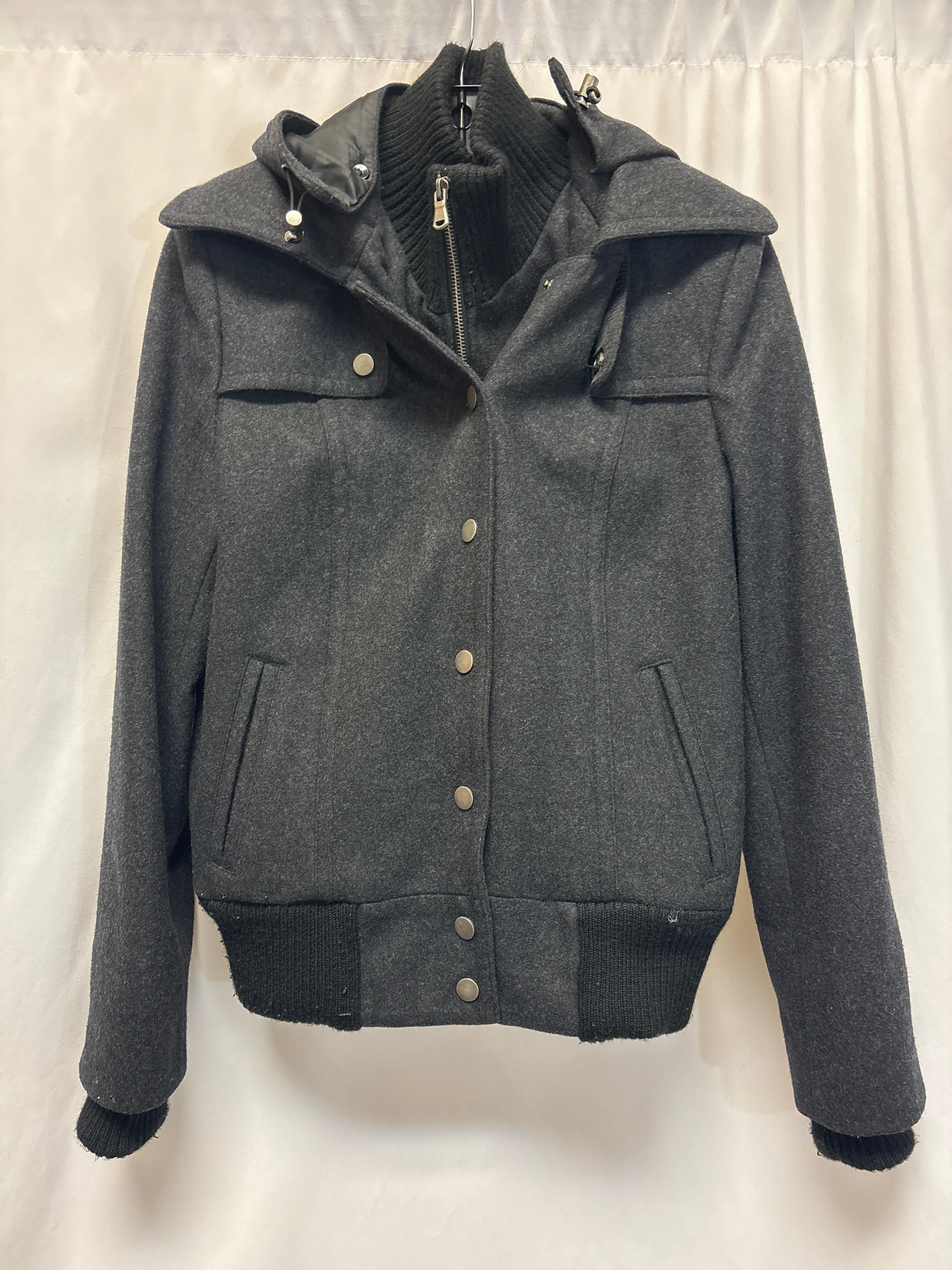 Flexible Side Gussets Coat Other By New York And Co In Grey, Size: S