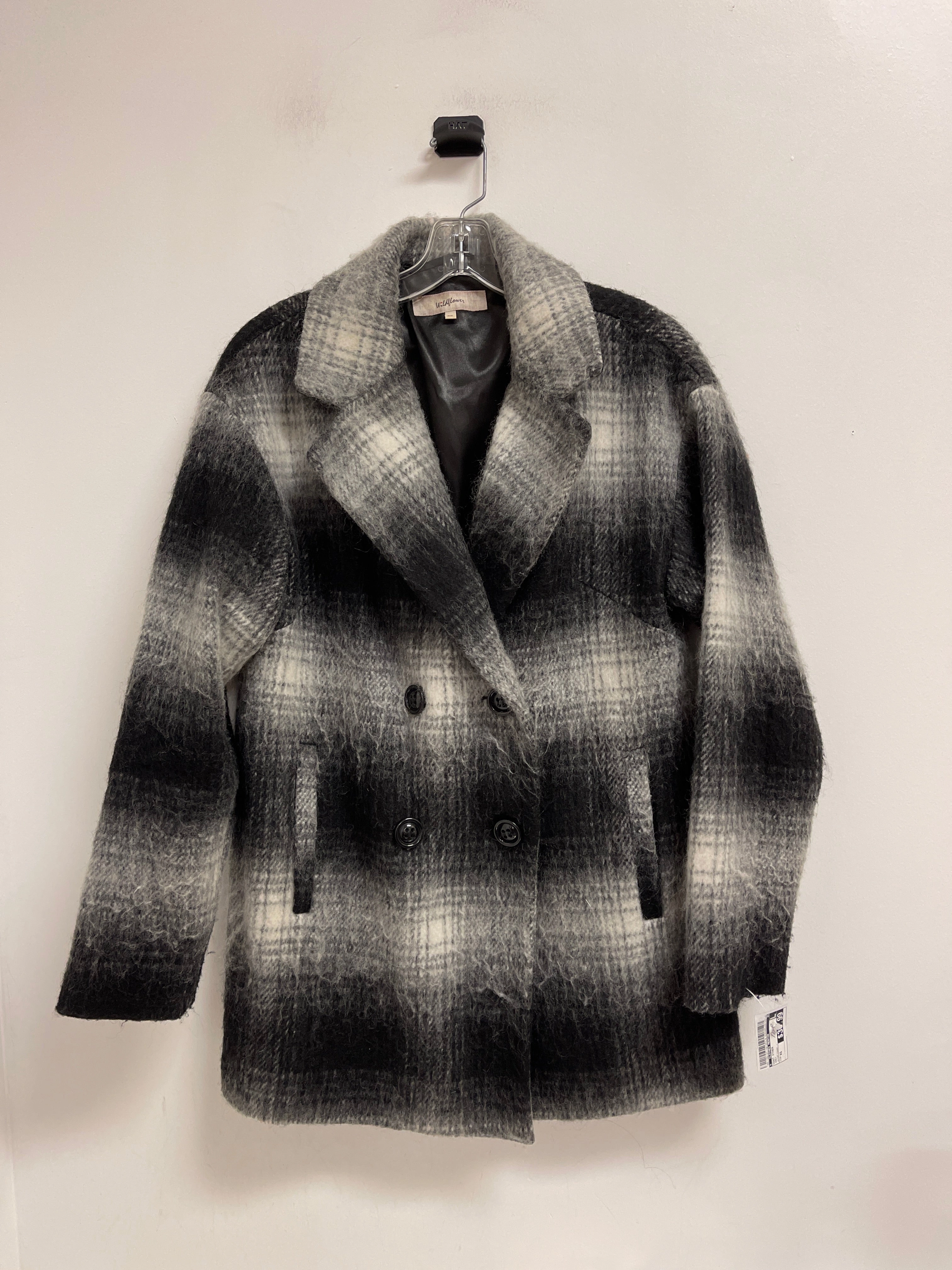 Non Restrictive Fit Coat Other By Clothes Mentor In Grey, Size: Xs