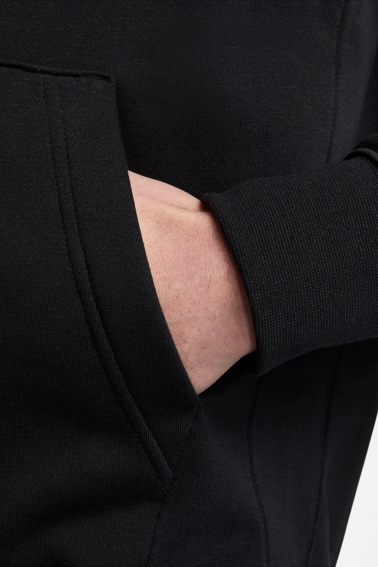 Nike Sportswear Club Pullover Hoodie Black Bold Statement Anti Static Treatment