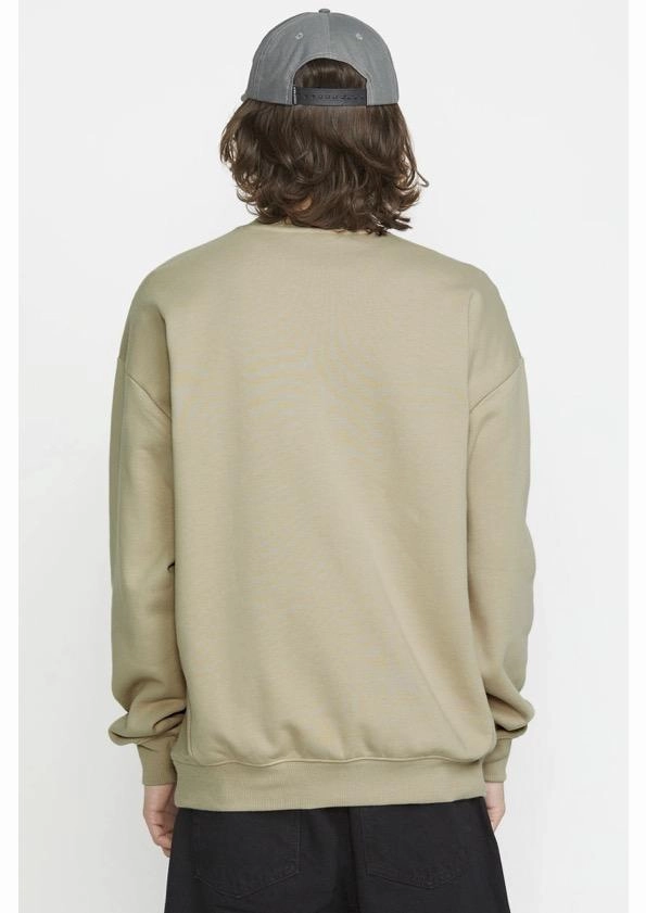 Operators Crew Light Khaki Urban Hike Style Layered Drape