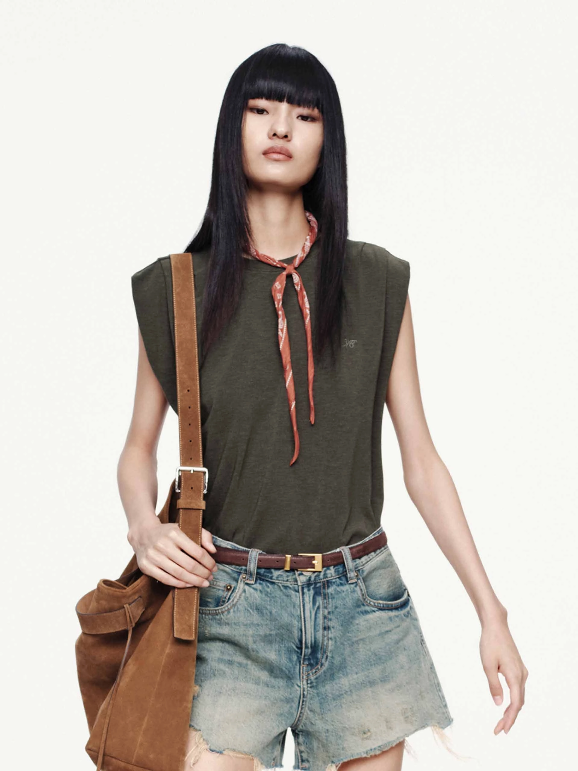Easy-to-Style Top Holiday Trend Side Pleated Crewneck T-shirt