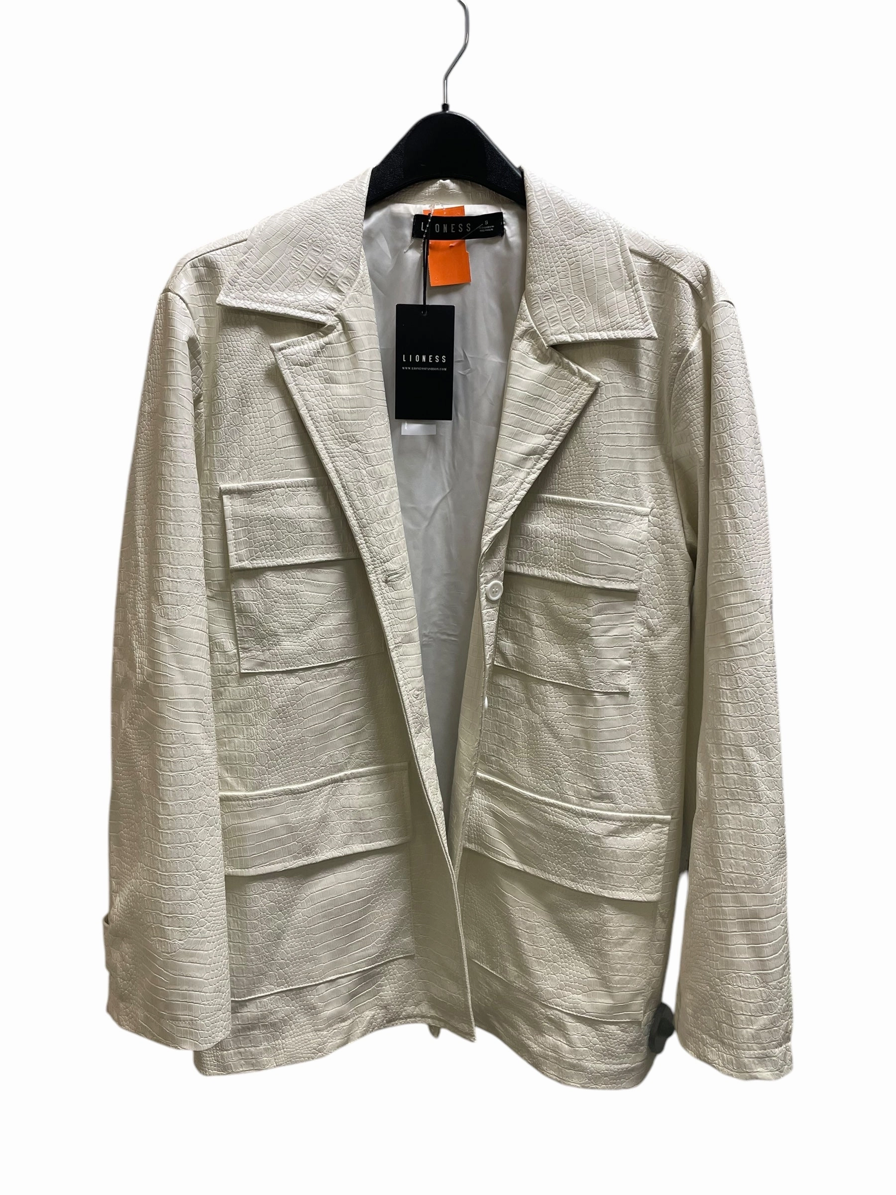 Clean Fit Coat Other By Clothes Mentor In White, Size: S