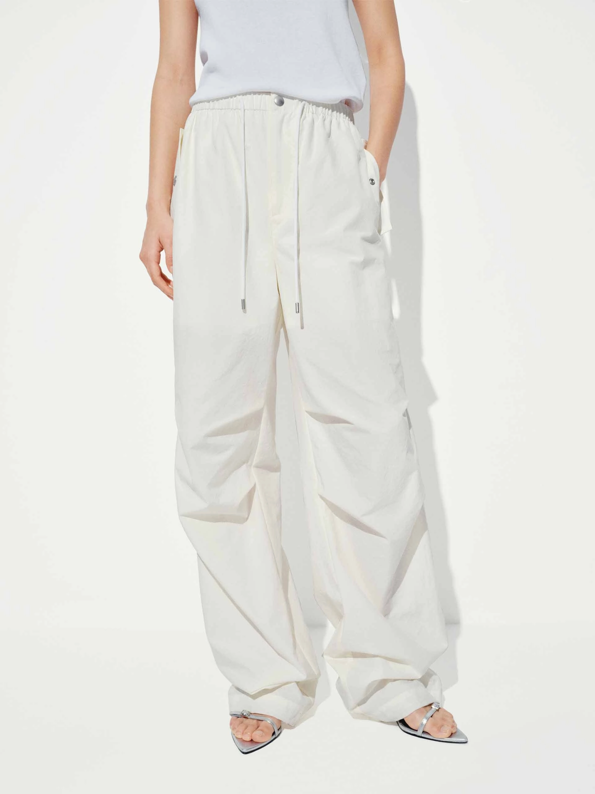 Windproof Design Pleated Drawstring Trousers