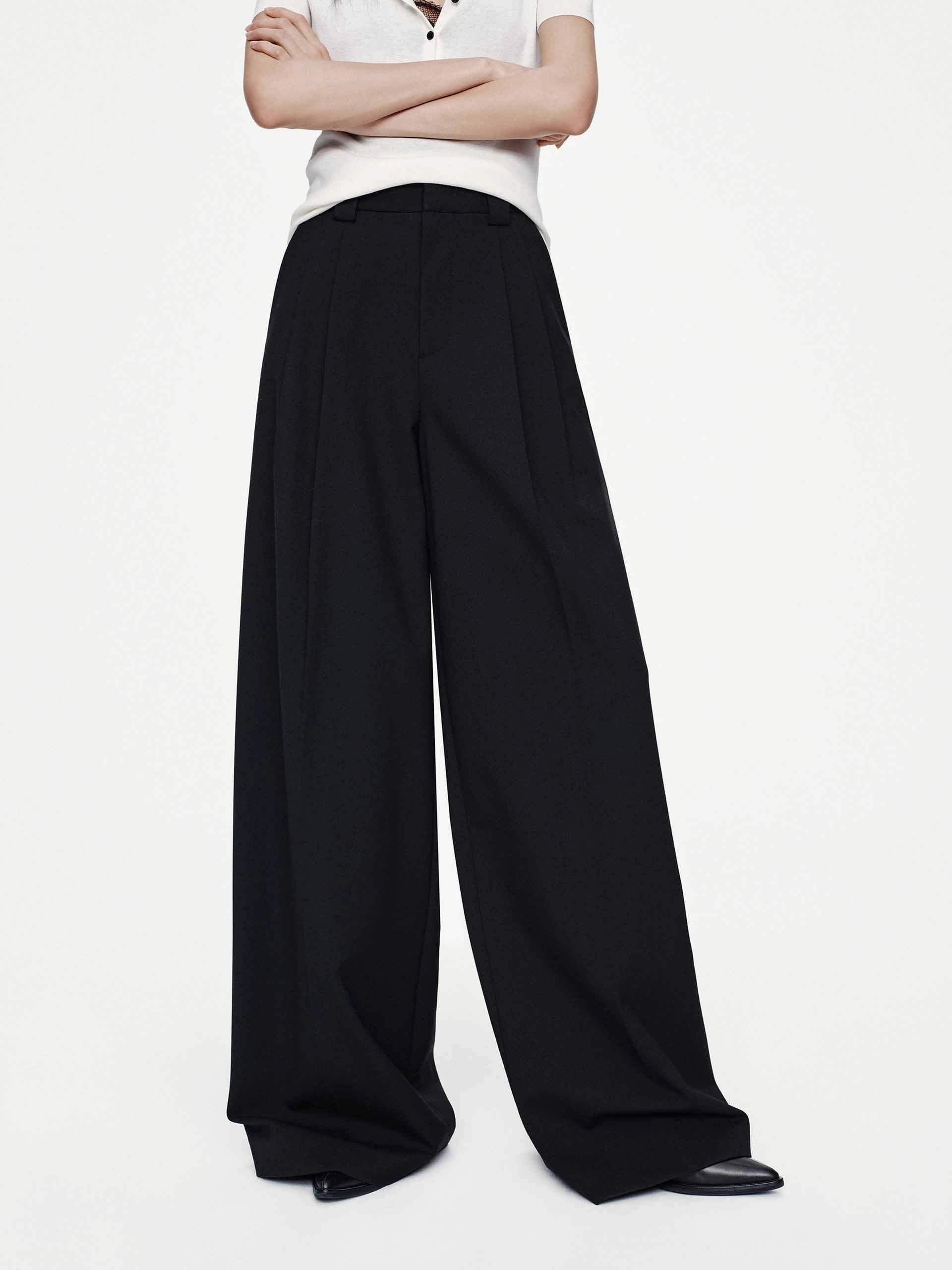 Comfort Flex Pleated Relaxed Trousers