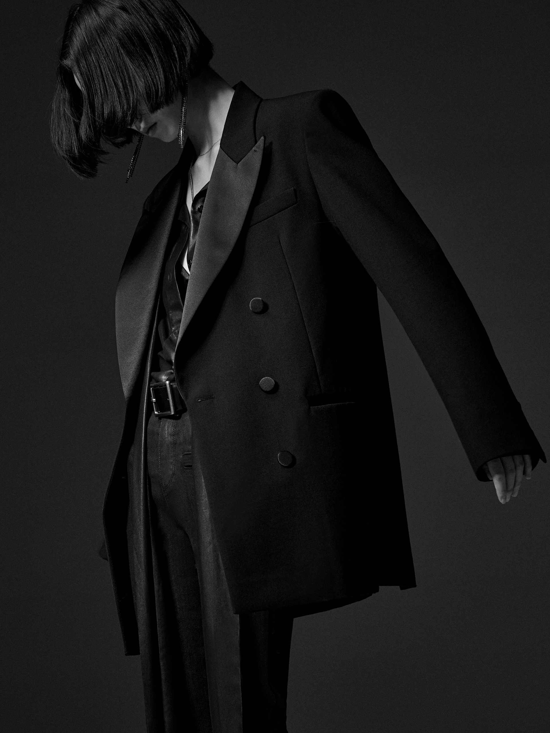 Comfy Layers Shock Absorbent Padding Satin Collar Tailored Blazer