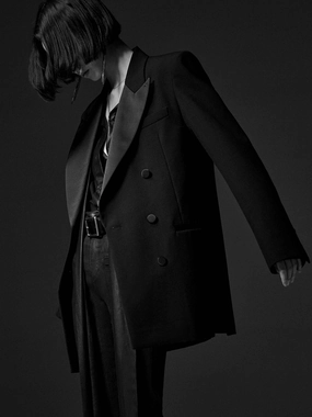 Hidden Ventilation Zones WindproofTechnology Satin Collar Tailored Blazer