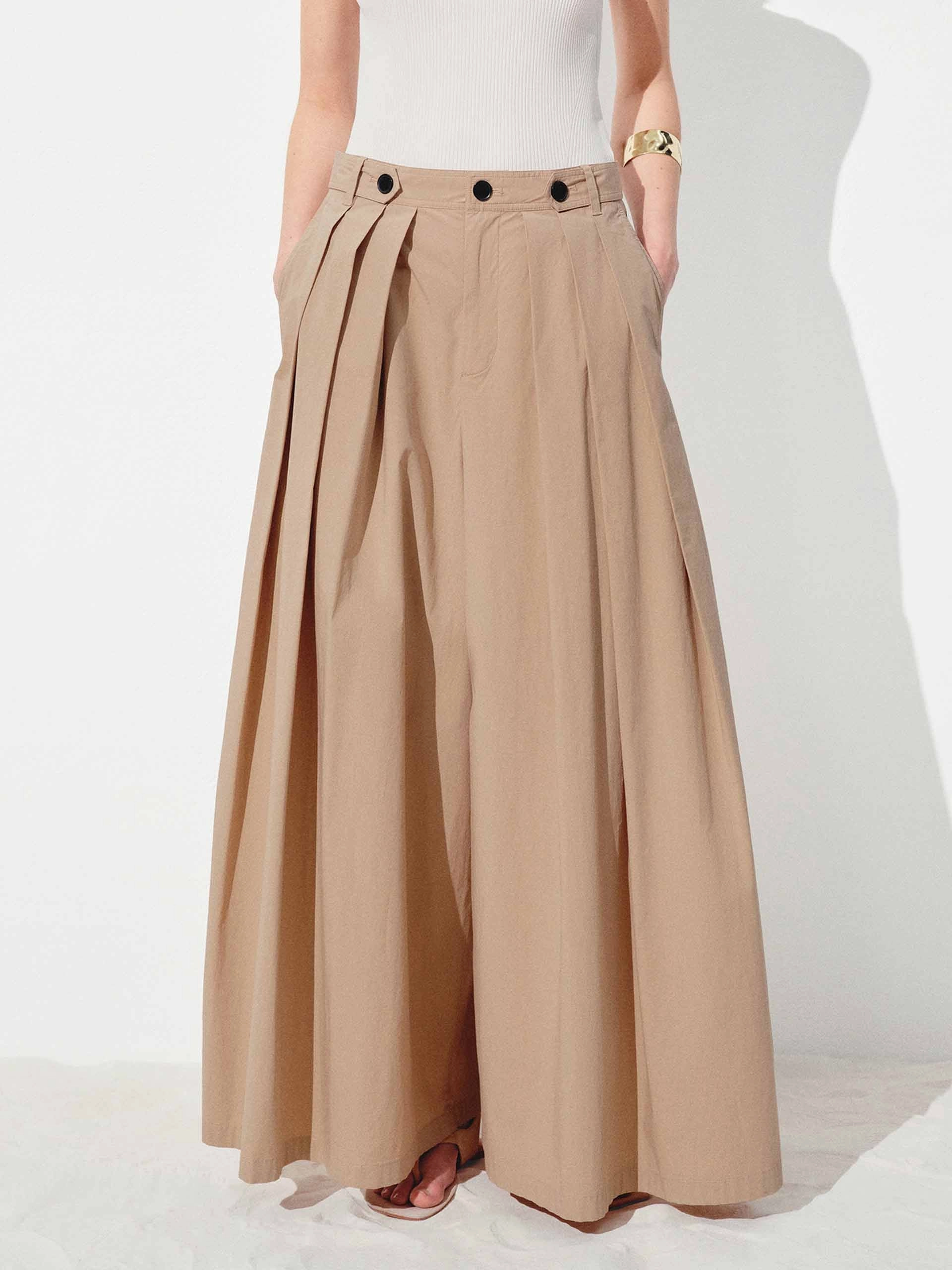 Chilly Day Comfort Breathable Motion Wide Leg Pleated Trousers