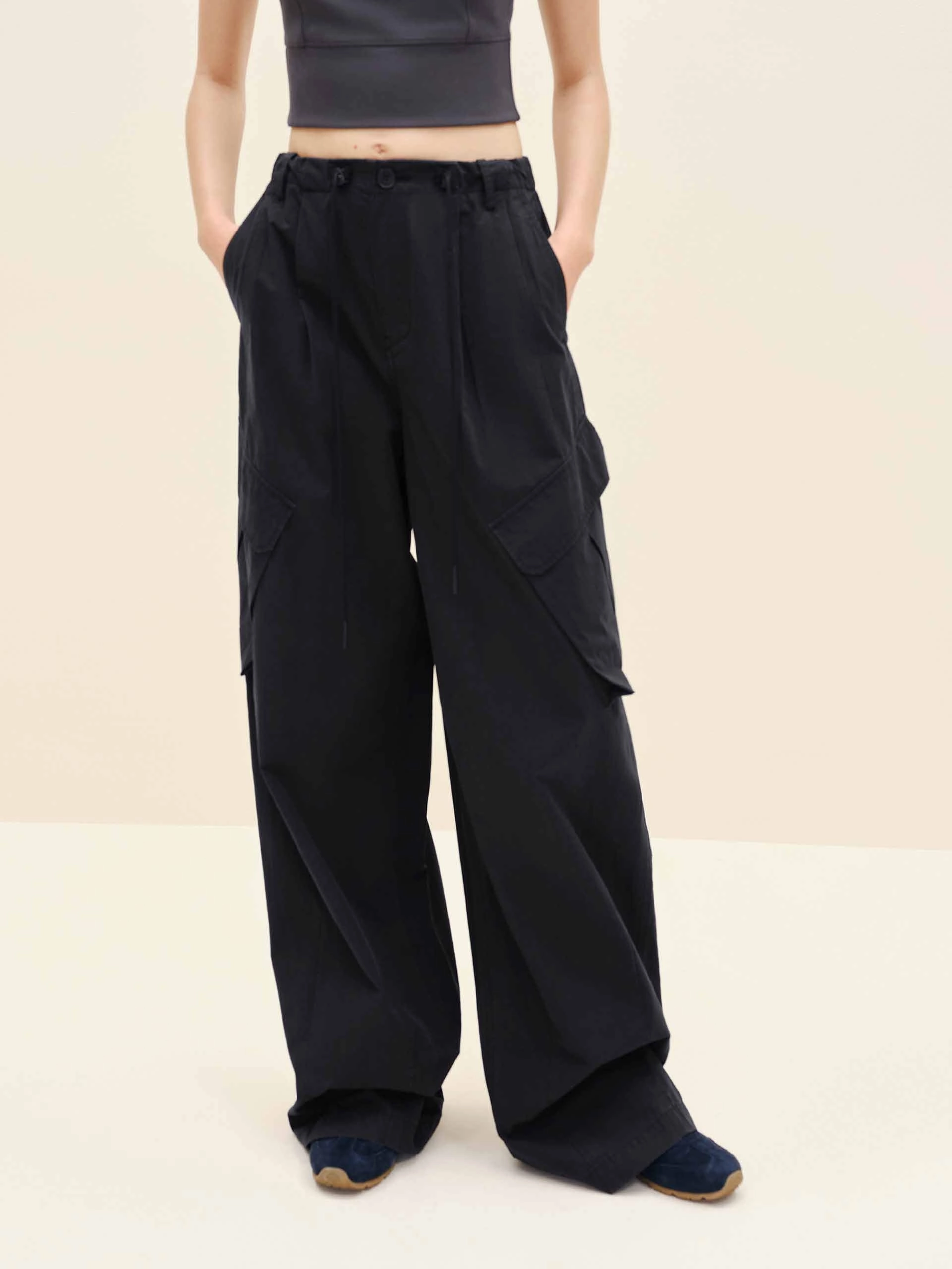 Tailored Fit FlameRetardantTreatment Drawstring Cargo Trousers