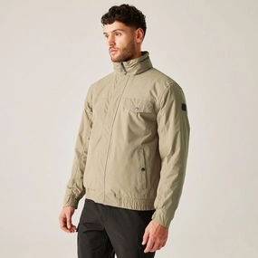 Regatta Mens Raynor Insulated Waterproof Jacket simple design Adjustable Detachable Hood