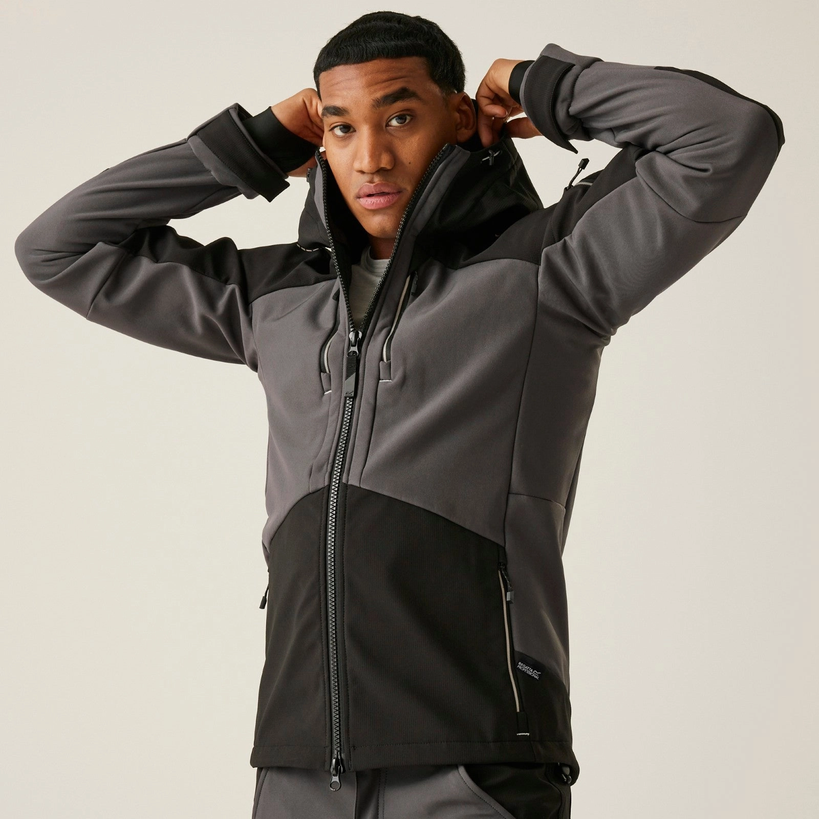 Temperature Regulating Fabric Windproof Thermal Shell Regatta Professional Mens 4TEX Stretch 3 Layer Softshell Jacket