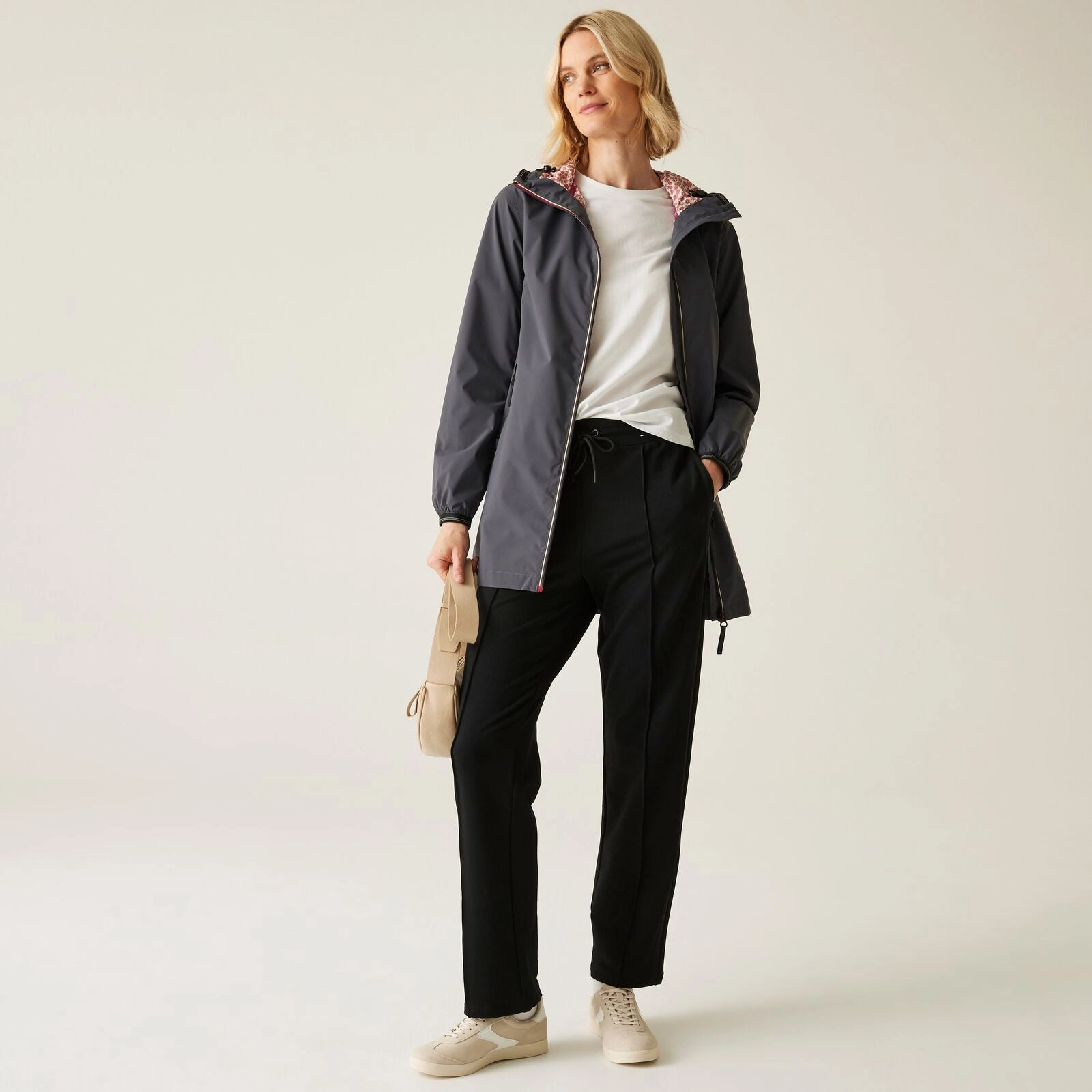 Regatta Womens Lioka Waterproof Jacket Impact Absorbing Back Panels