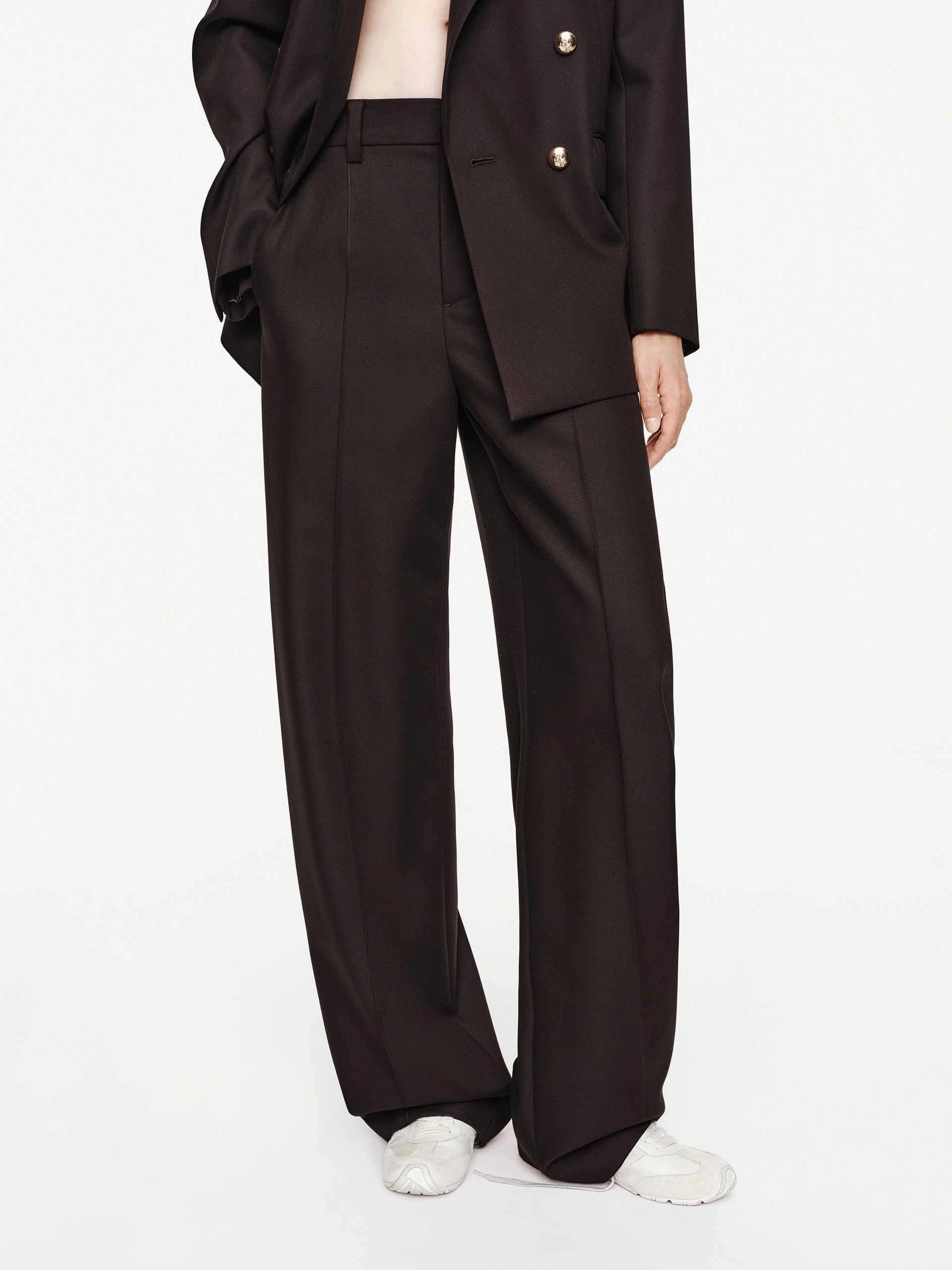 Relaxed Barrel Leg Trousers Refined fit
