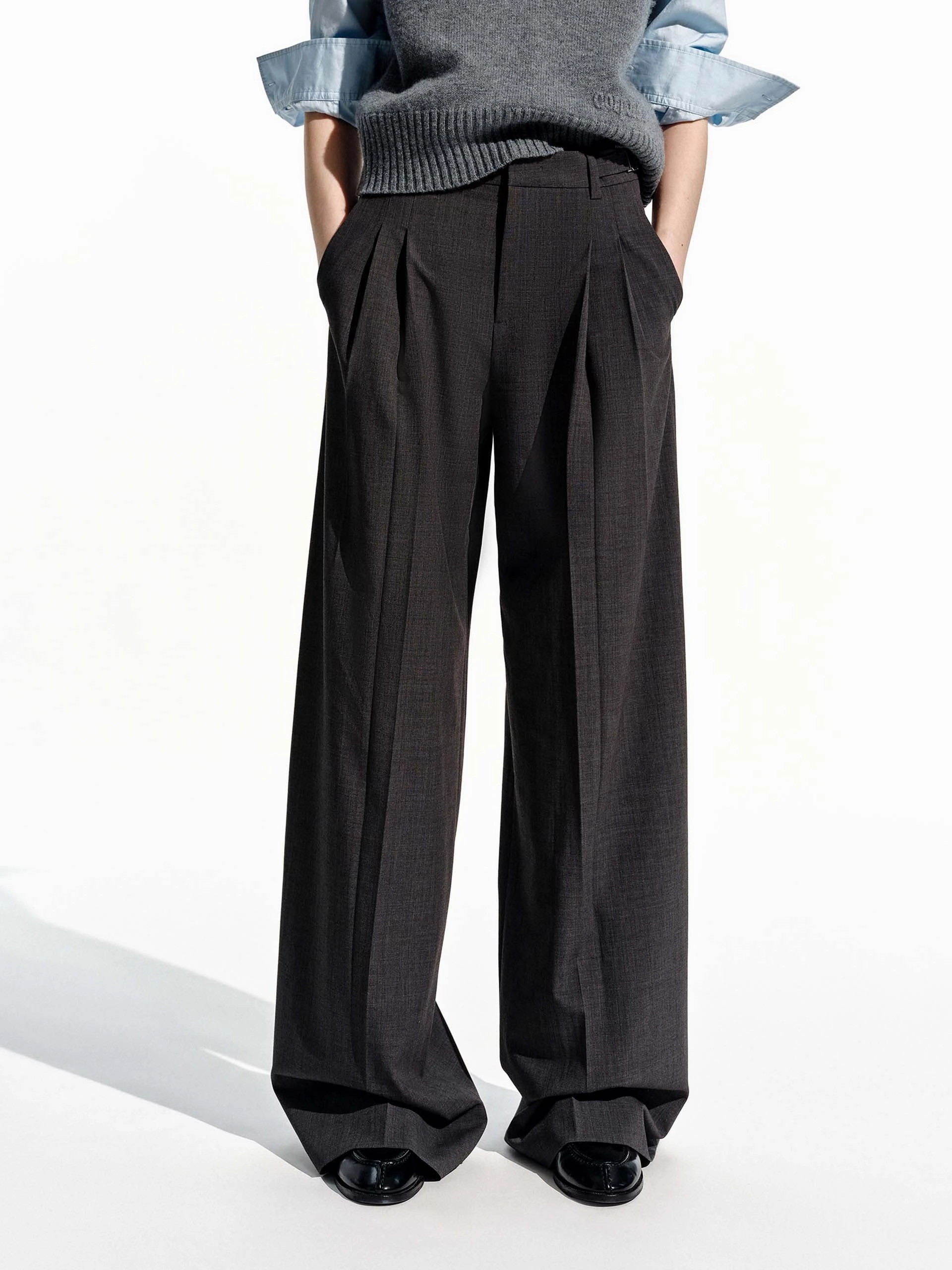 Minimal Comfort Relaxed Wide Leg Trousers
