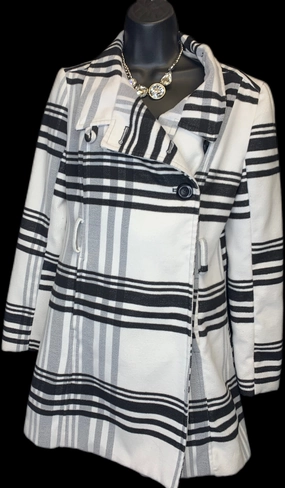 Noise Free Movement Coat Other By A Byer In Black & White, Size: M