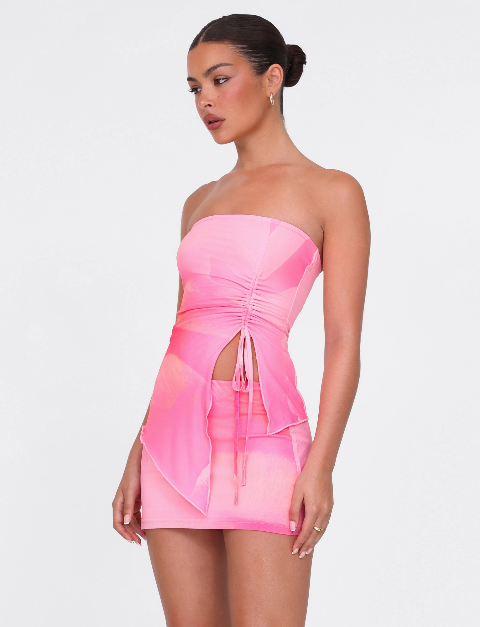 Asymmetrical hem Silky Shine SARIAH TOP - PINK : MACRO FLORAL : PINK BLOSSOM