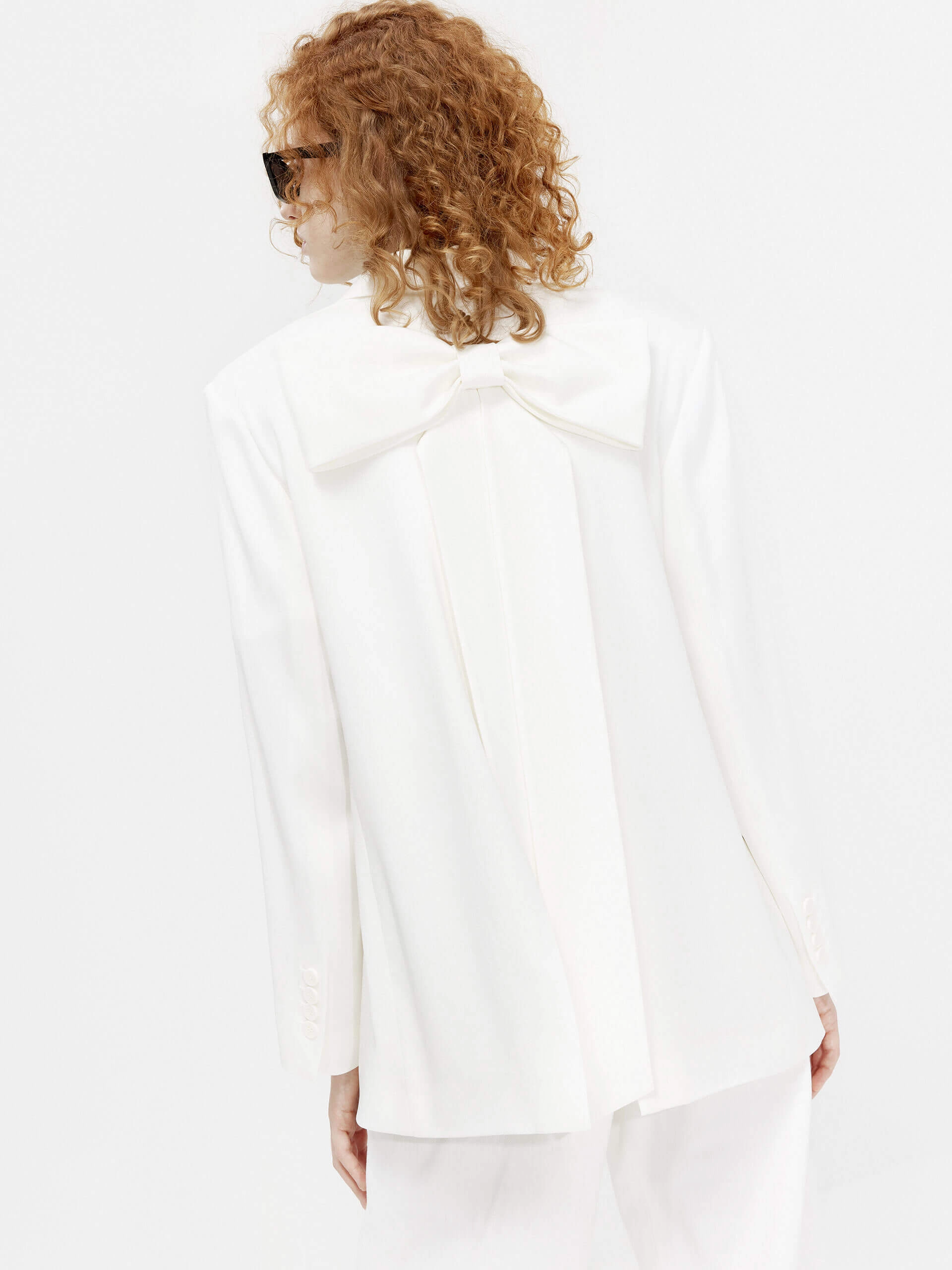 Stretch Fit Neutral Tones Look Bowknot Details Structured Blazer