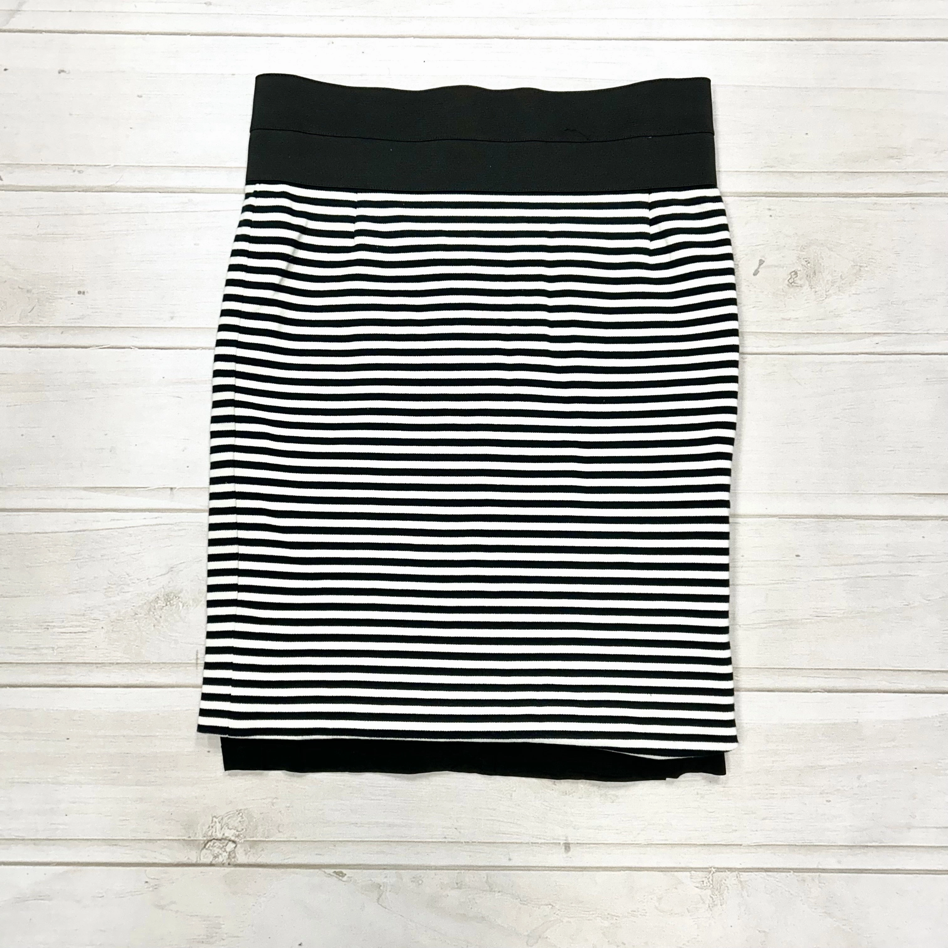 Soft Texture Skirt Designer By Akris  Size: 10