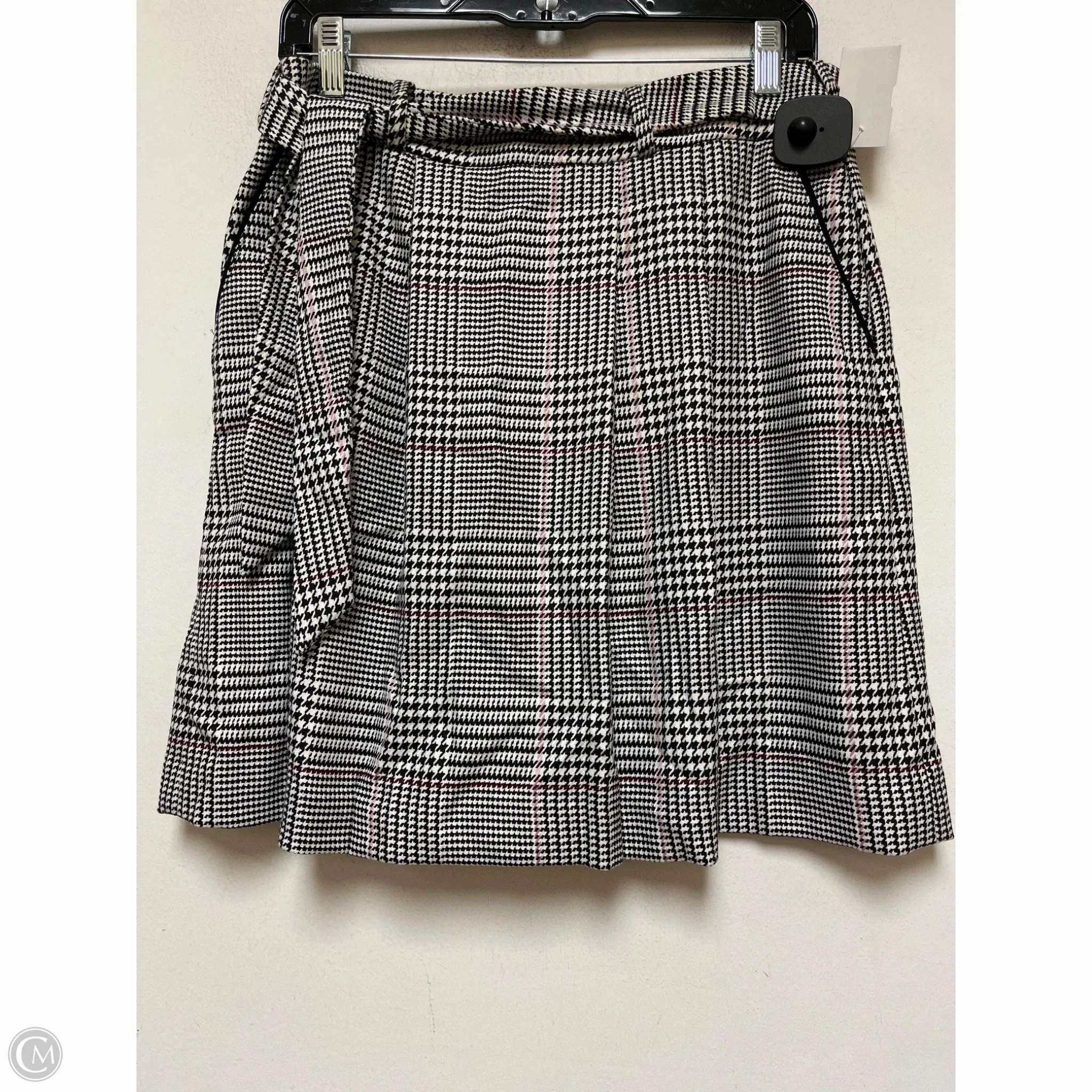 Skirt Designer By Karl Lagerfeld In Plaid Pattern, Size: 2 Hidden pockets Pull On Style