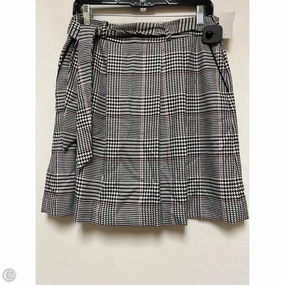 Skirt Designer By Karl Lagerfeld In Plaid Pattern, Size: 2 Hidden pockets Pull On Style