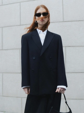 Back Cutout Tie Blazer Compact Packable Feature