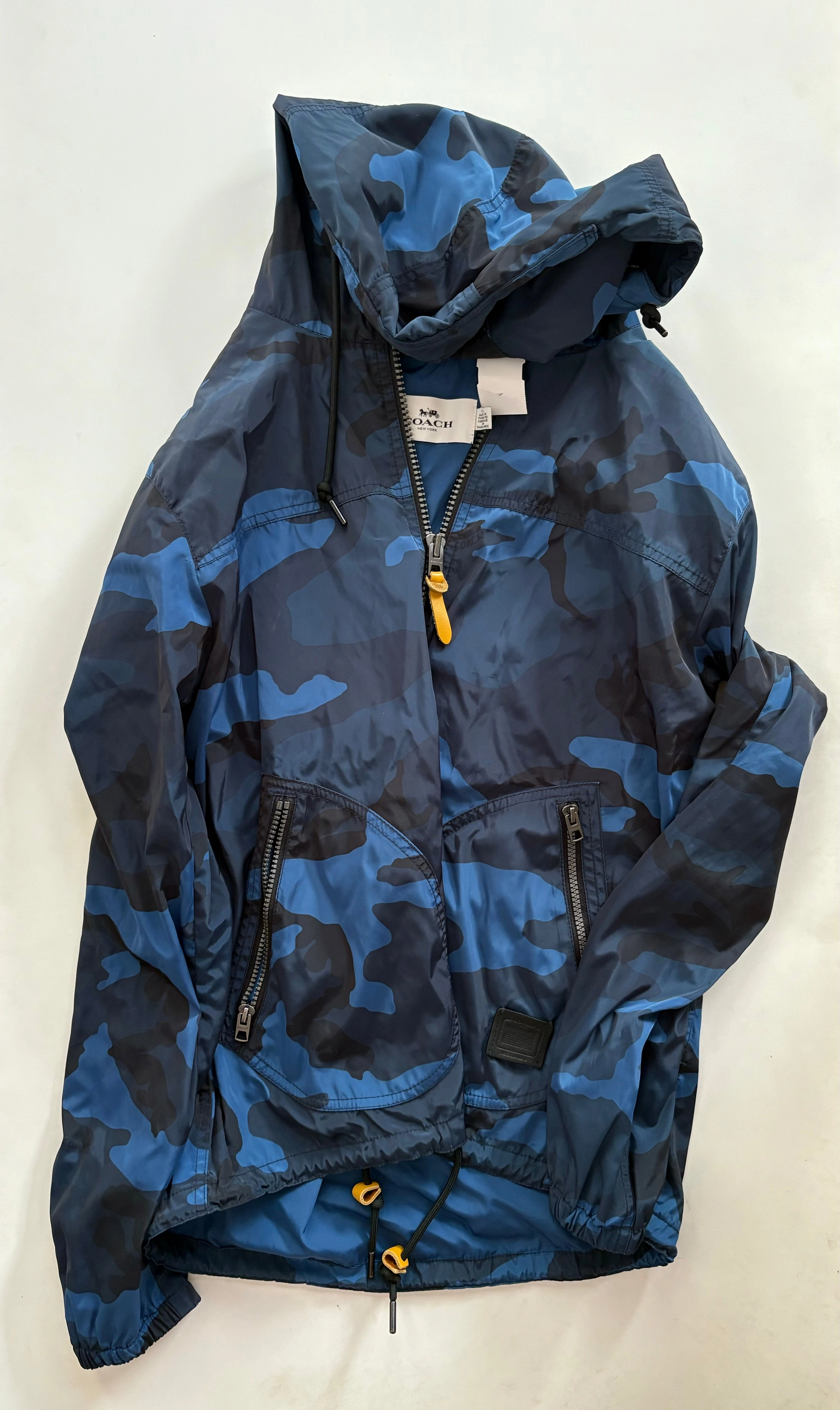ElasticCuffs Noise Free Zipper Coat Parka By Coach In Camoflauge, Size: M