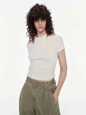 Simple and Comfortable Sports Apparel Cropped Pleated T-shirt