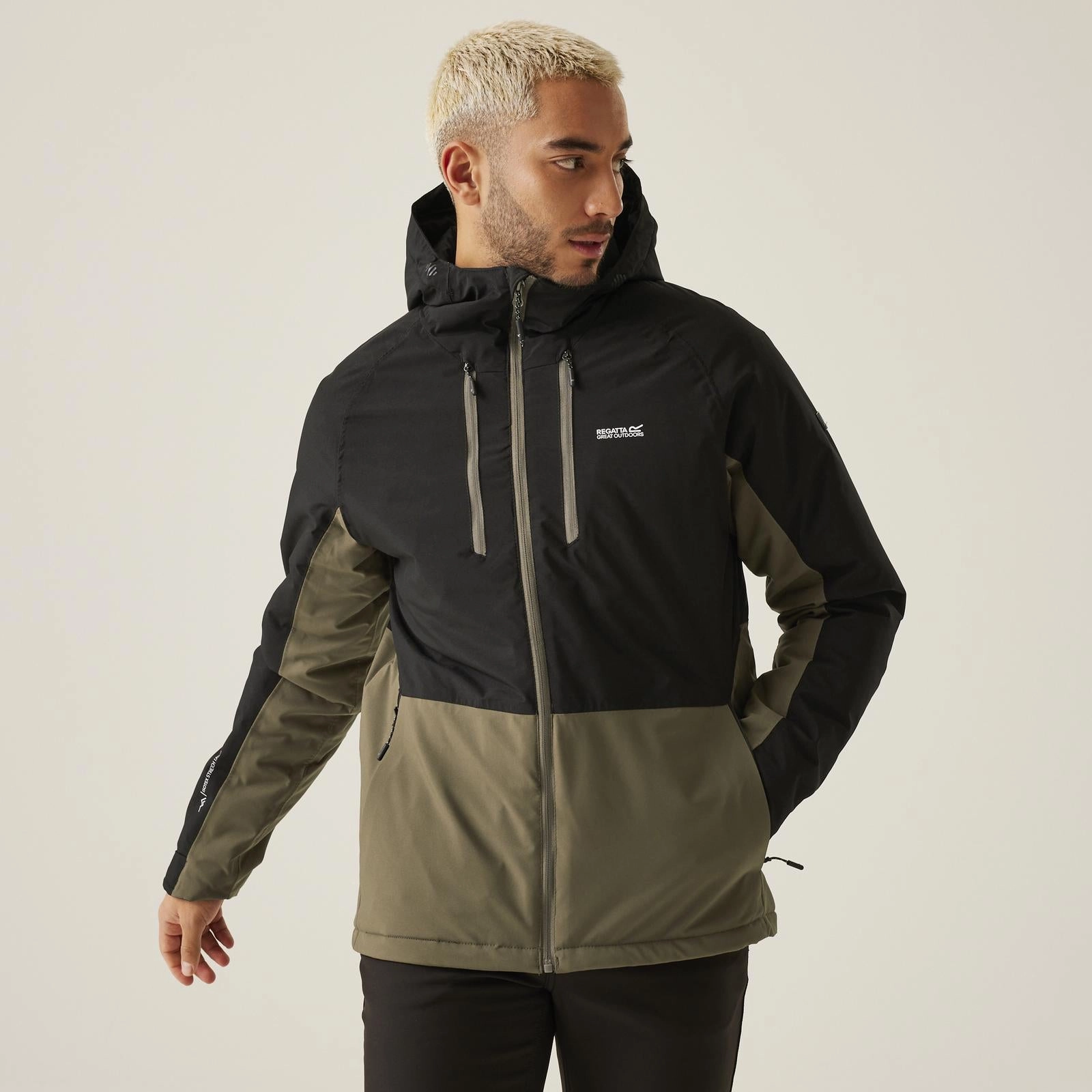 Layer Piece Reinforced Shoulder Panels Regatta Mens Highton III Stretch Waterproof Jacket - Navy