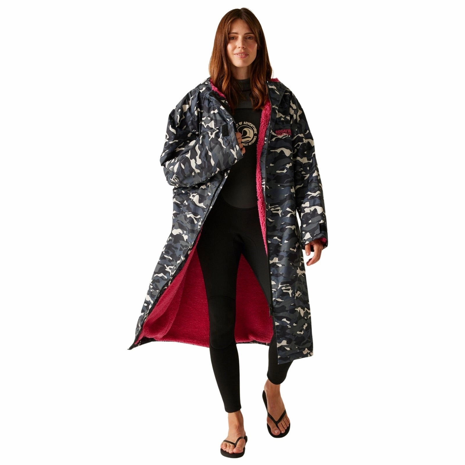 Regatta Outdoor Active Adults Waterproof Changing Robe Anti Slip Shoulder Pads Quick Dry Fabric