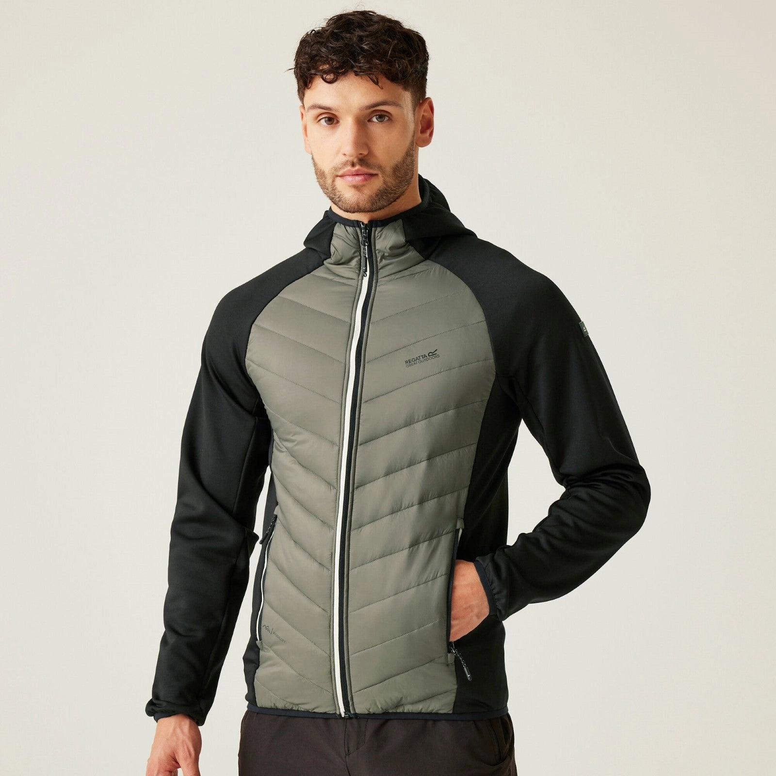 Subtle Color Tone Temperature Regulating Regatta Mens Andreson VIII Hybrid Lightweight Softshell Jacket