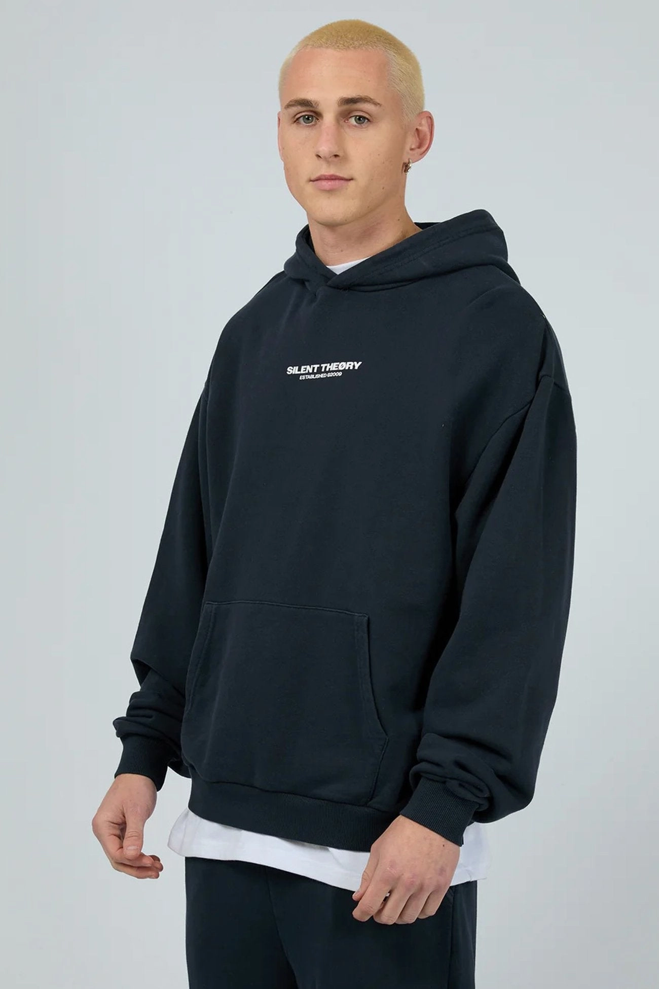 Essential Theory Hoodie Navy AntiPillingFinish