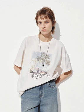 Tropical Cotton Print T-shirt Circular Knit Construction Versatile Design