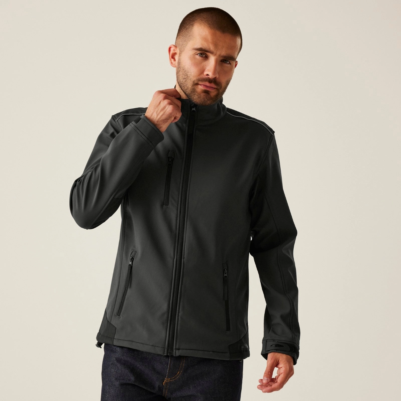 Regatta Professional Mens Sandstorm Ripstop Softshell Jacket Classic Ribbed Cuffs
