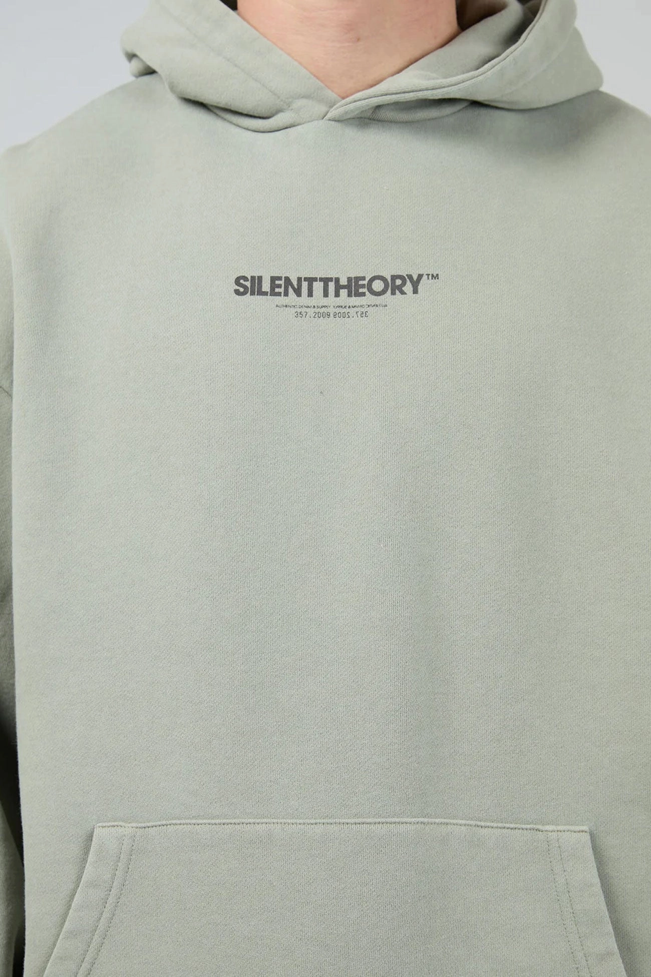 Evolution Blur Hood Grey Simple Detail