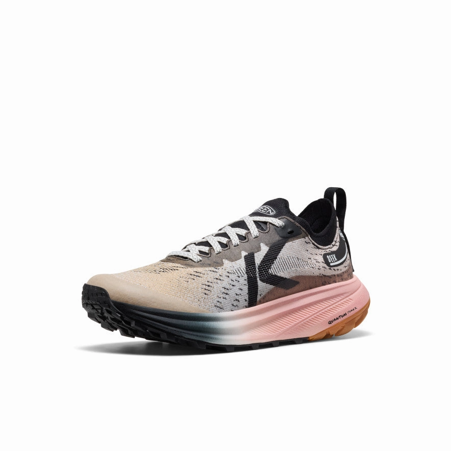 Women's Seek Trail Running Shoe  |  Black/Sunset Sand Train Trip Smart Tread
