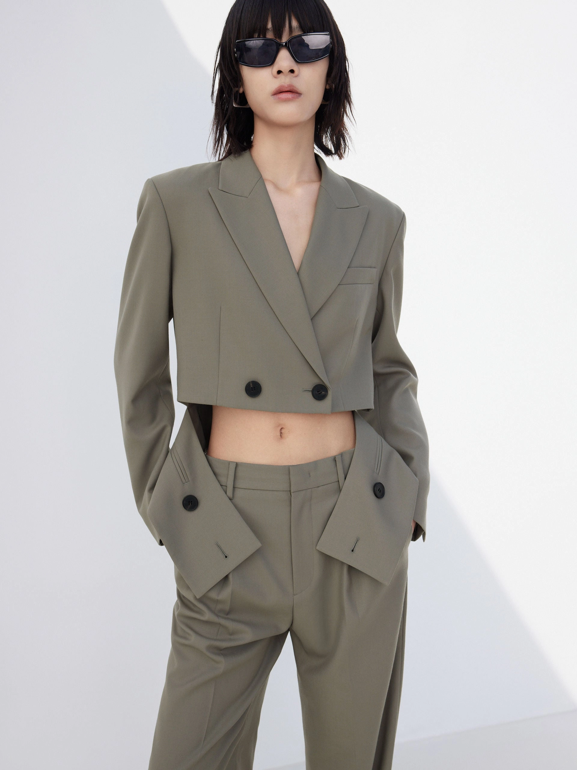 Odor Resistant Comfortable Urban Piece Deconstructed Hem Blazer